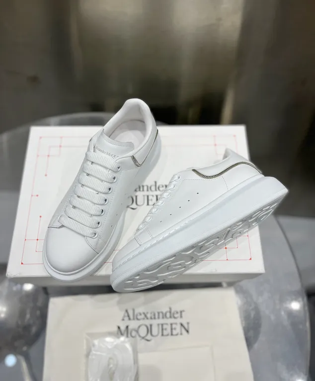 Alexander McQueen Shoe 